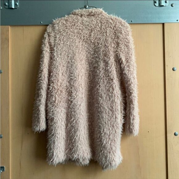 Xs fuzzy soft pink cardigan - Picture 6 of 6